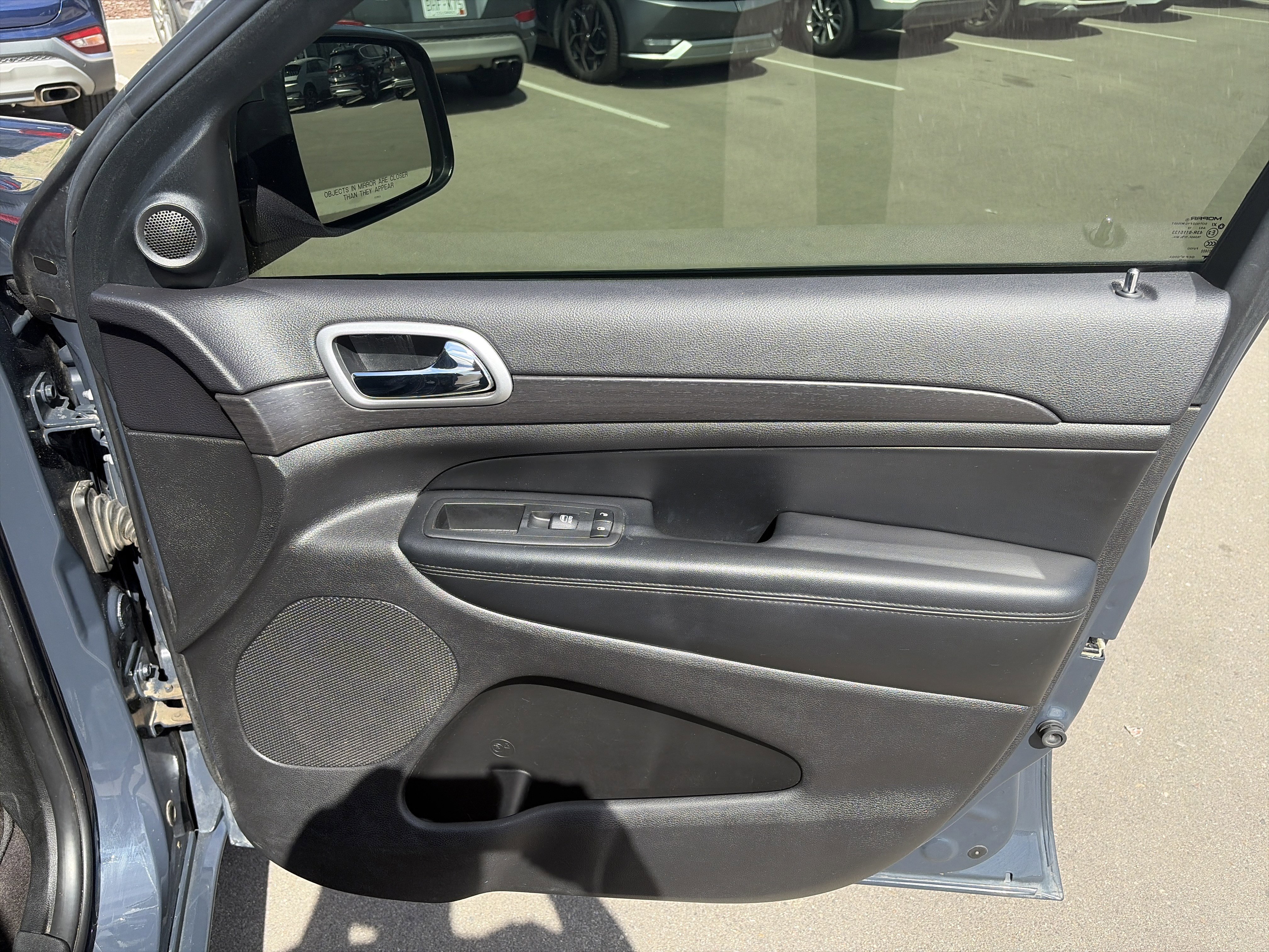 Used 2018 Jeep Grand Cherokee Altitude AWD/4WD image 26