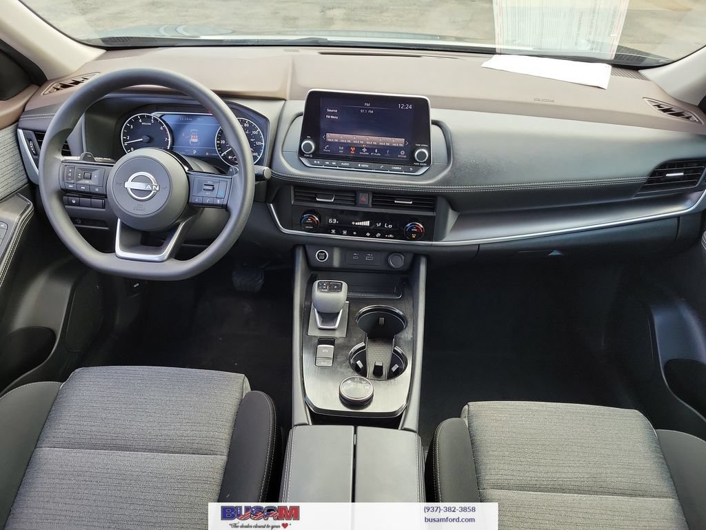 Used 2023 Nissan Rogue SV AWD/4WD image 9