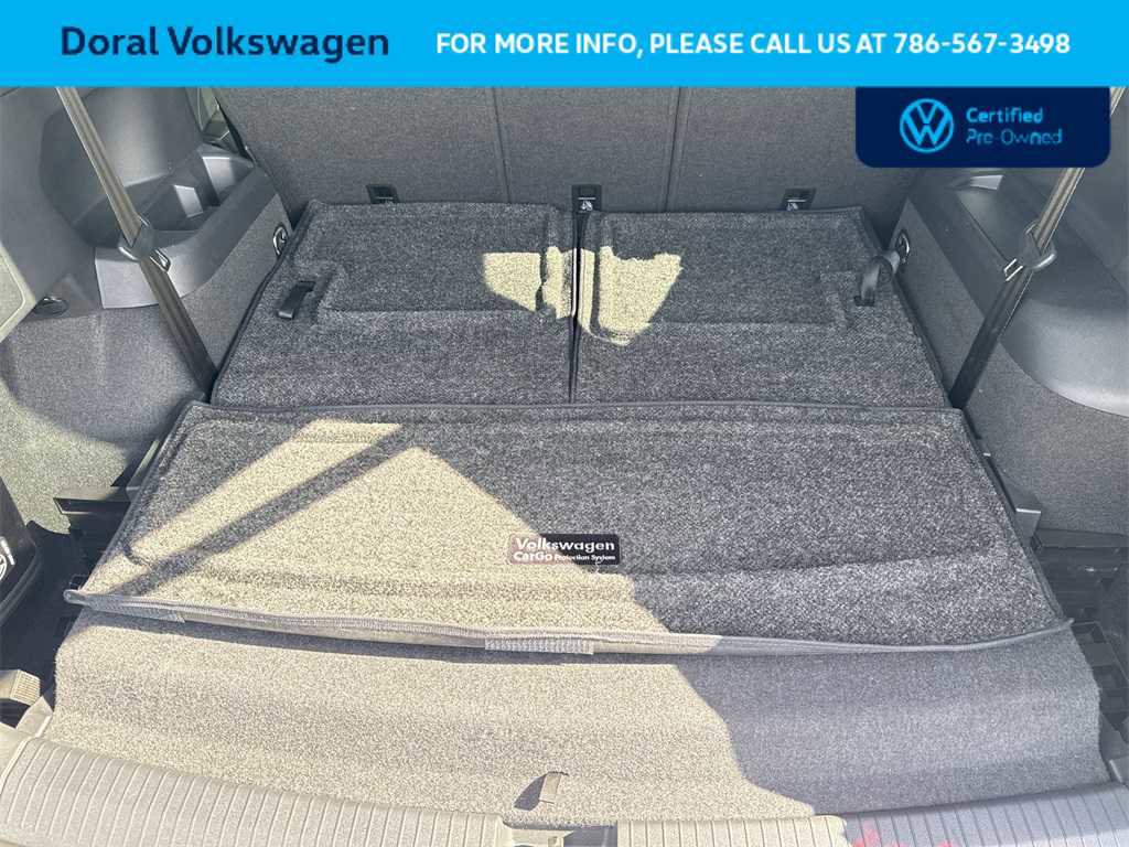 Certified 2024 Volkswagen Tiguan SE R-Line image 25