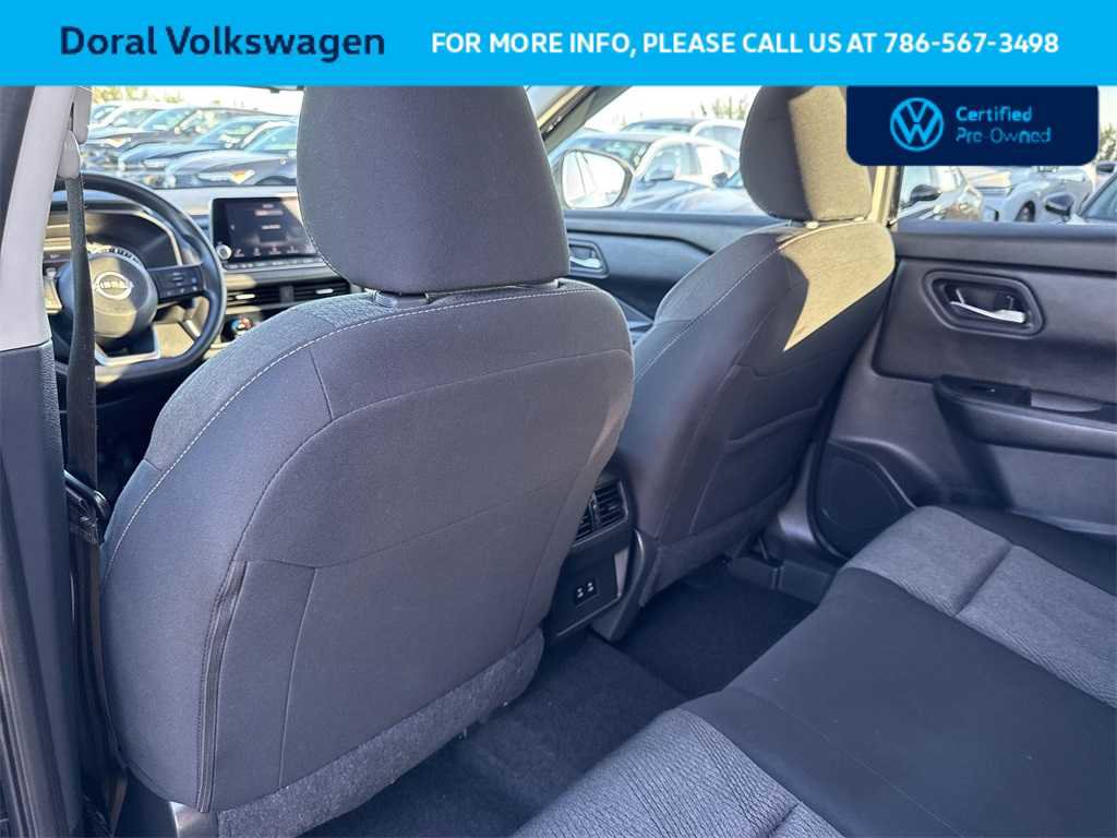 Used 2024 Nissan Rogue SV image 22
