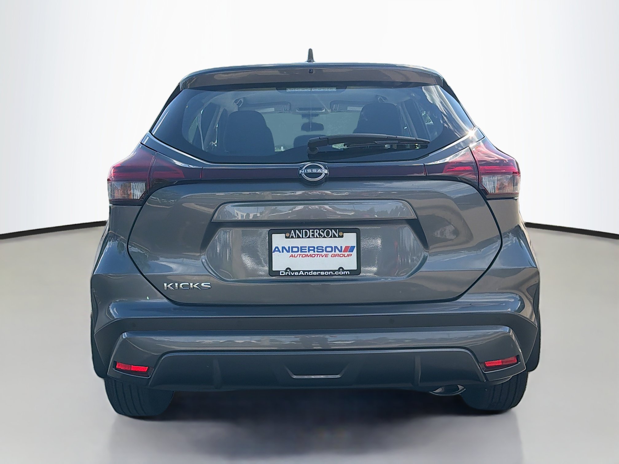Used 2023 Nissan Kicks S FWD image 16