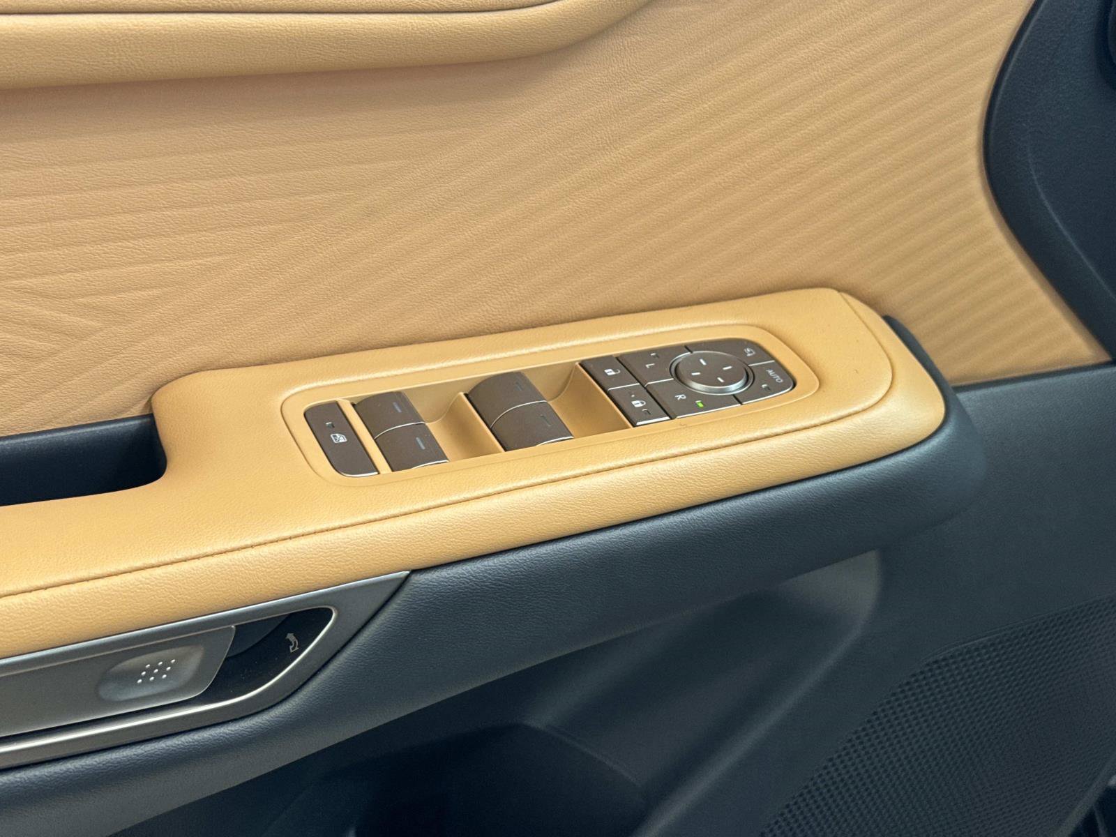 New 2026 Lexus ES 350e w/ Convenience Package FWD image 11