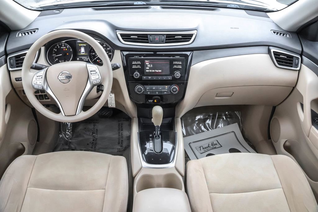 Used 2015 Nissan Rogue S image 27