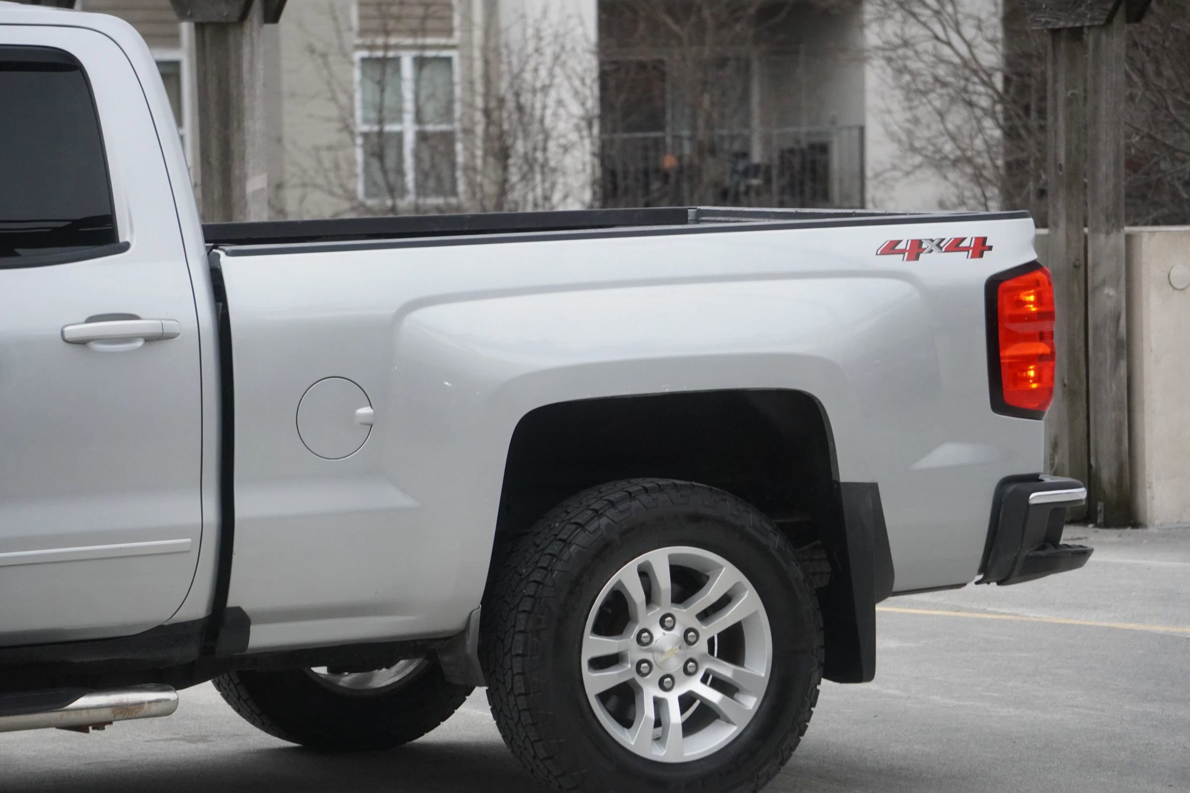 Used 2018 Chevrolet Silverado 1500 LT w/ All Star Edition AWD/4WD image 15
