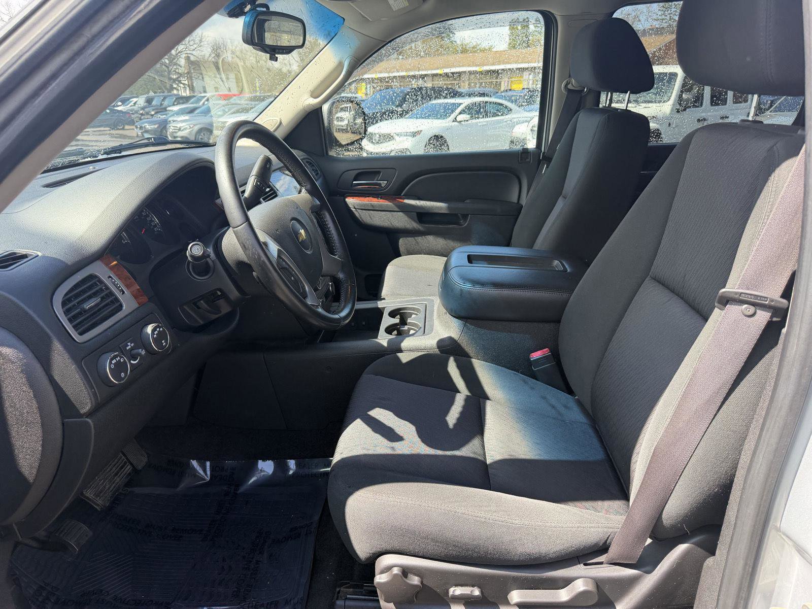 Used 2012 Chevrolet Suburban LS AWD/4WD image 11