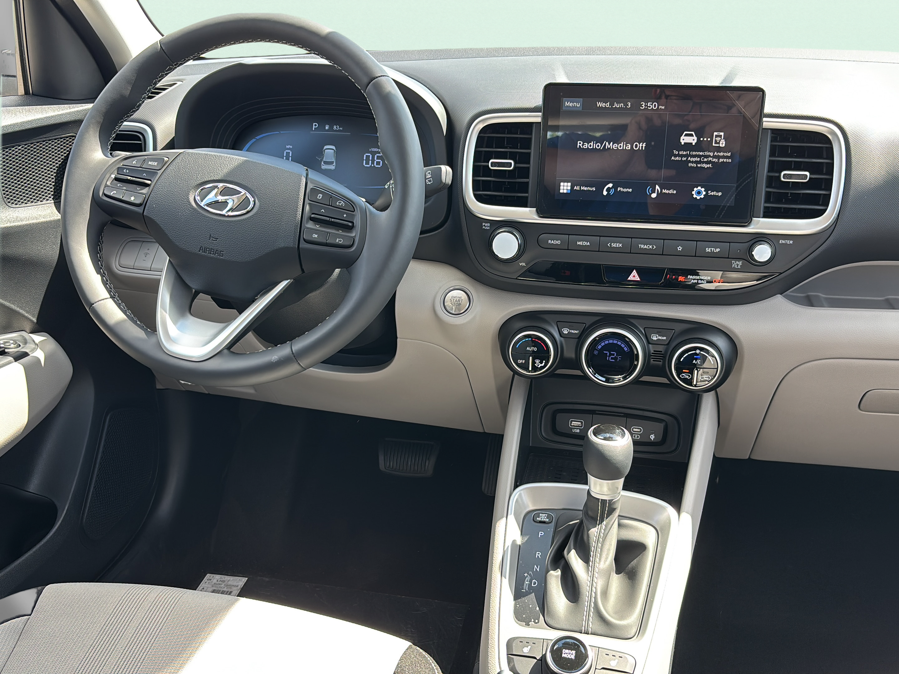 New 2026 Hyundai Venue SEL FWD image 11