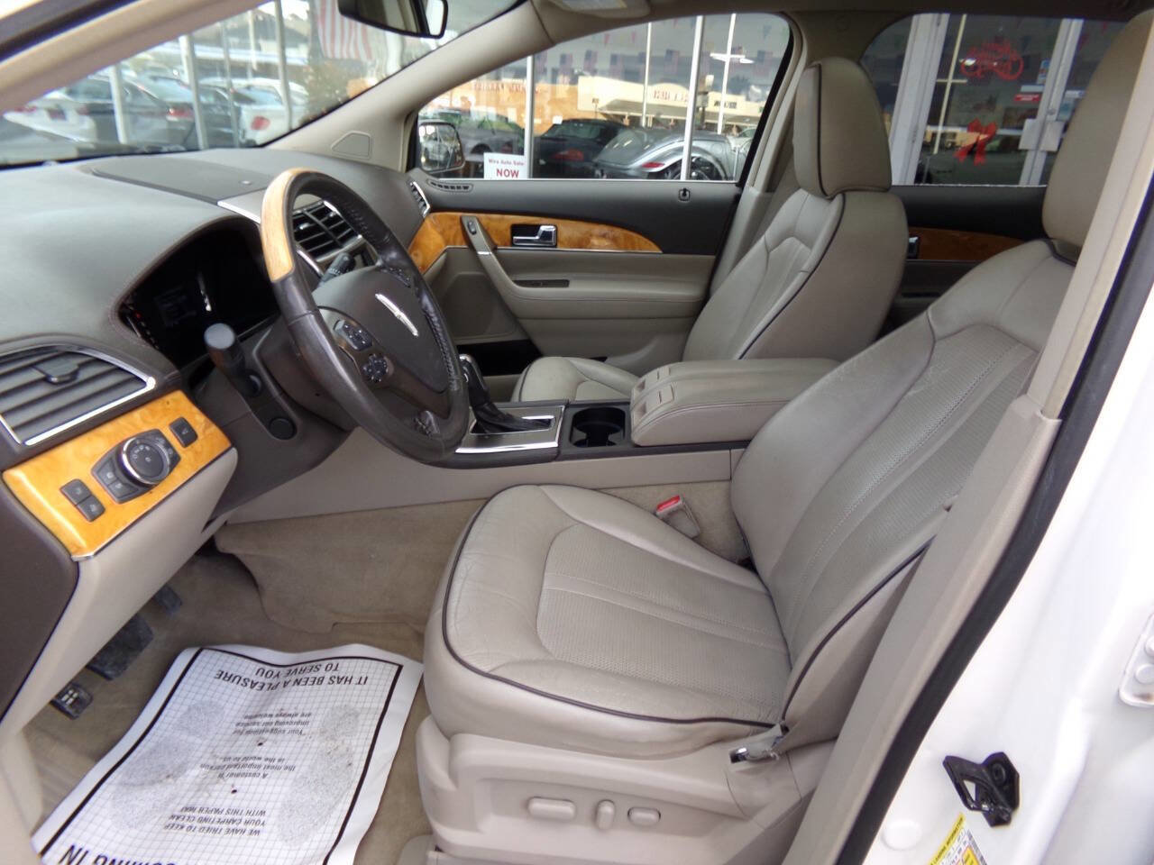 Used 2012 Lincoln MKX FWD image 10