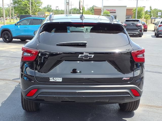 New 2026 Chevrolet Trax RS w/ Driver Confidence Package FWD image 16