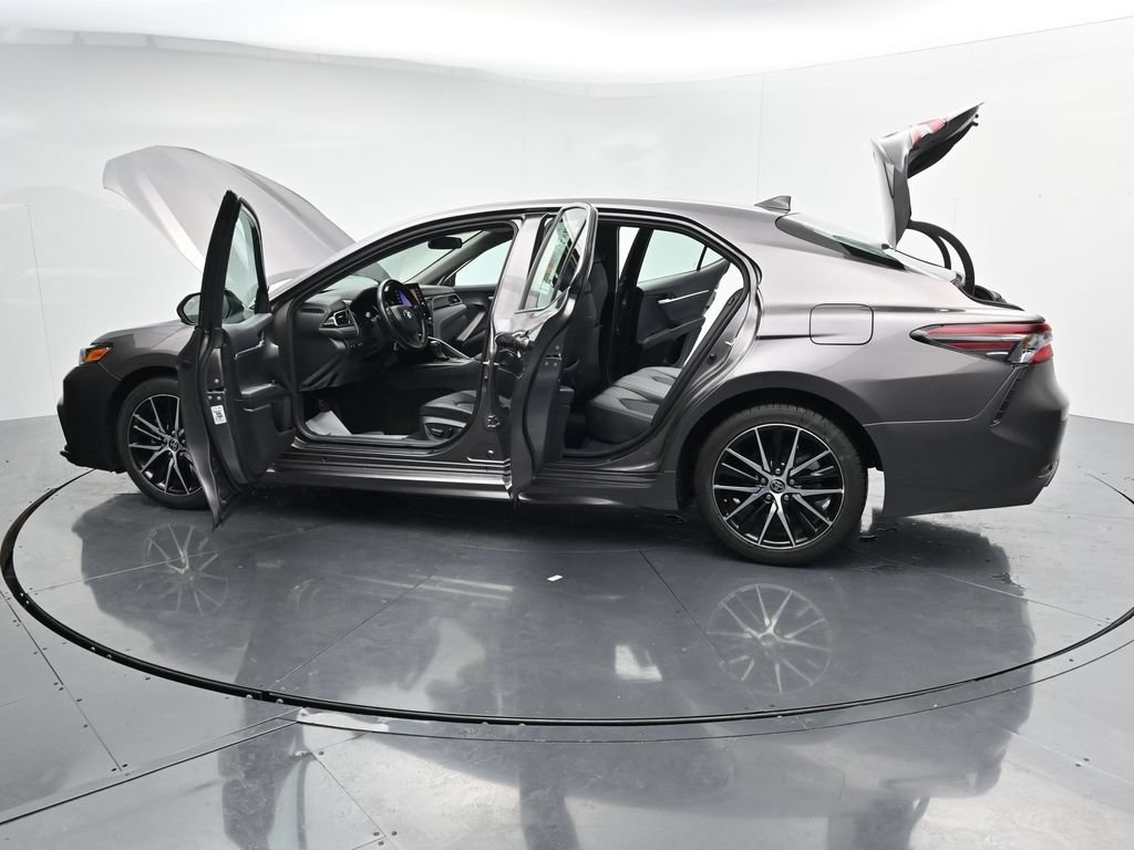 Used 2024 Toyota Camry SE FWD image 43
