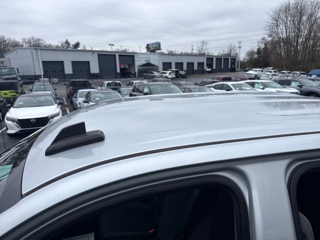 Used 2021 Chevrolet Silverado 1500 LT image 21