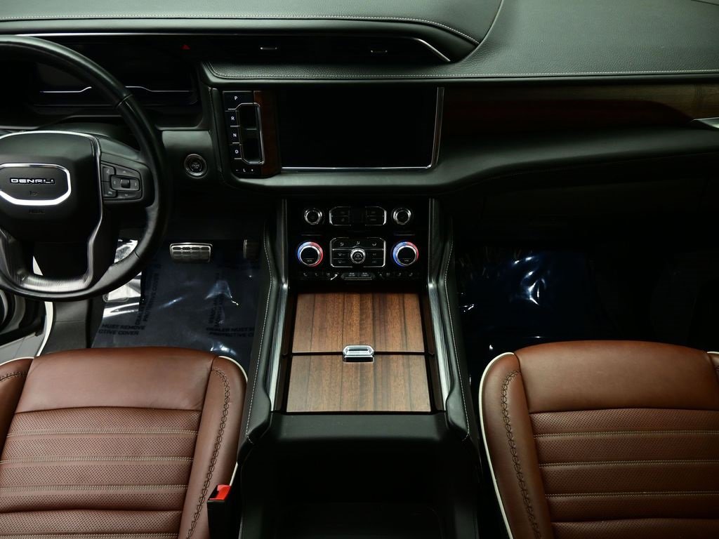 Used 2023 GMC Yukon XL Denali Ultimate image 6