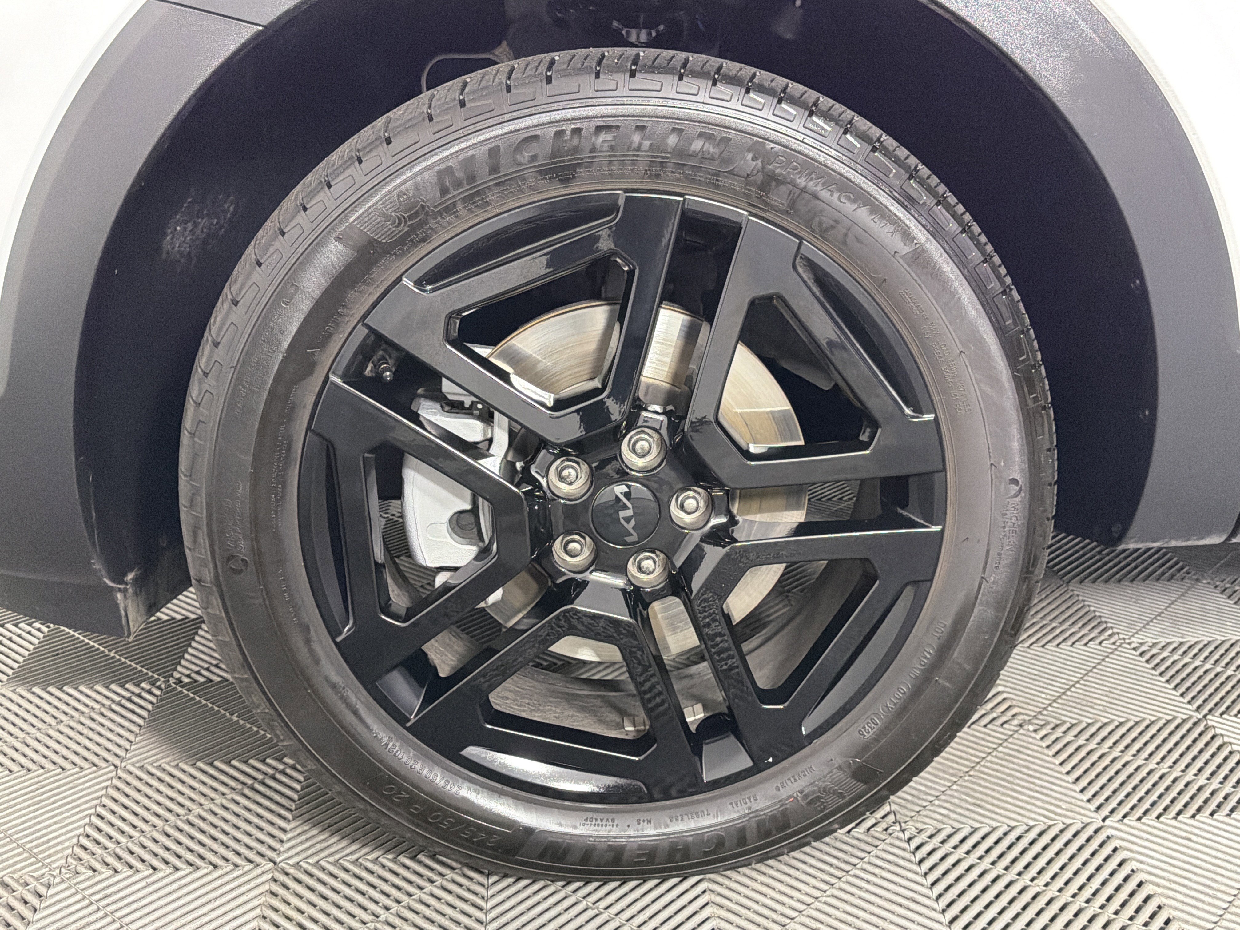 Used 2025 Kia Telluride SX X-Line image 7
