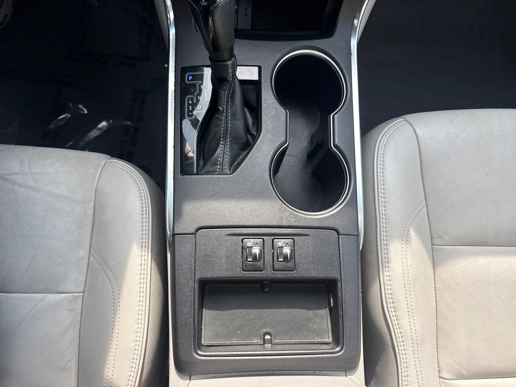 Used 2017 Toyota Camry XLE w/ Moonroof Package FWD image 23