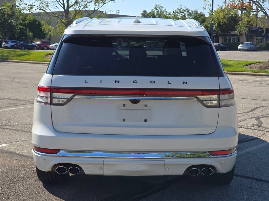 Used 2022 Lincoln Aviator Black Label w/ Class IV Trailer Tow Package AWD/4WD image 16