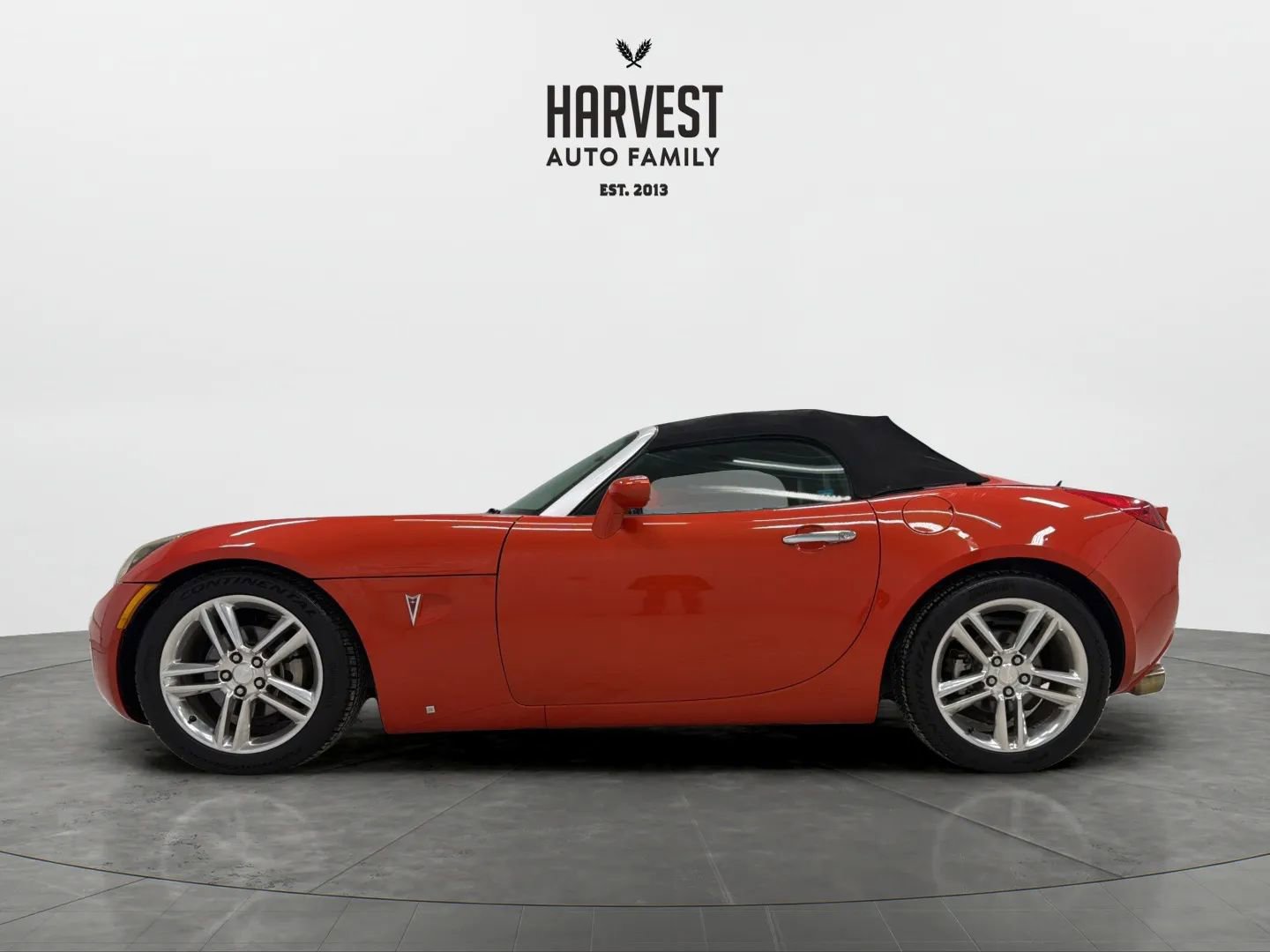 Used 2009 Pontiac Solstice Street Edition image 3