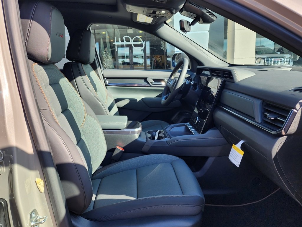 New 2026 GMC Terrain AT4 w/ Convenience Package III image 40