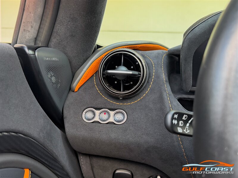 Used 2022 McLaren 720S Performance RWD image 23