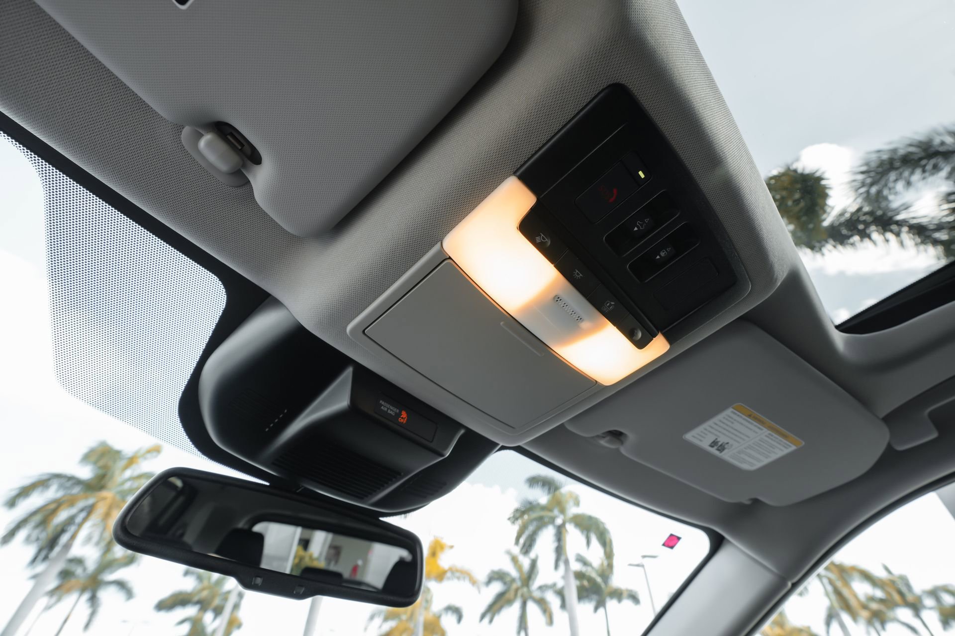 Used 2025 Nissan Rogue Platinum w/ Platinum Premium Package image 23