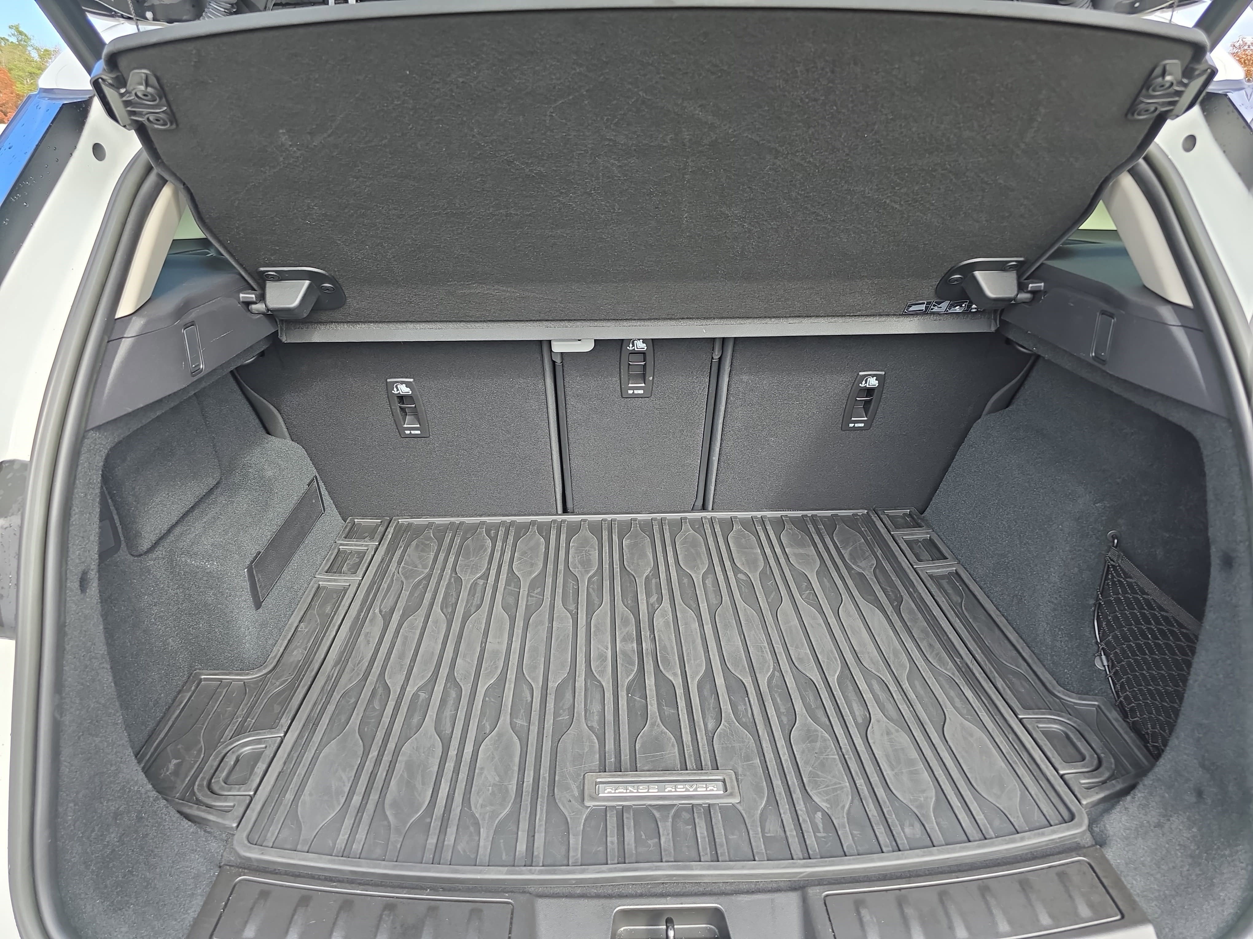 Used 2023 Land Rover Range Rover Evoque S image 12
