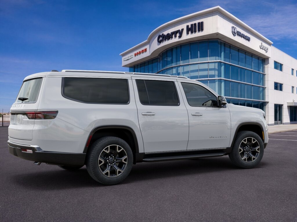 New 2025 Jeep Wagoneer L Series III AWD/4WD image 4