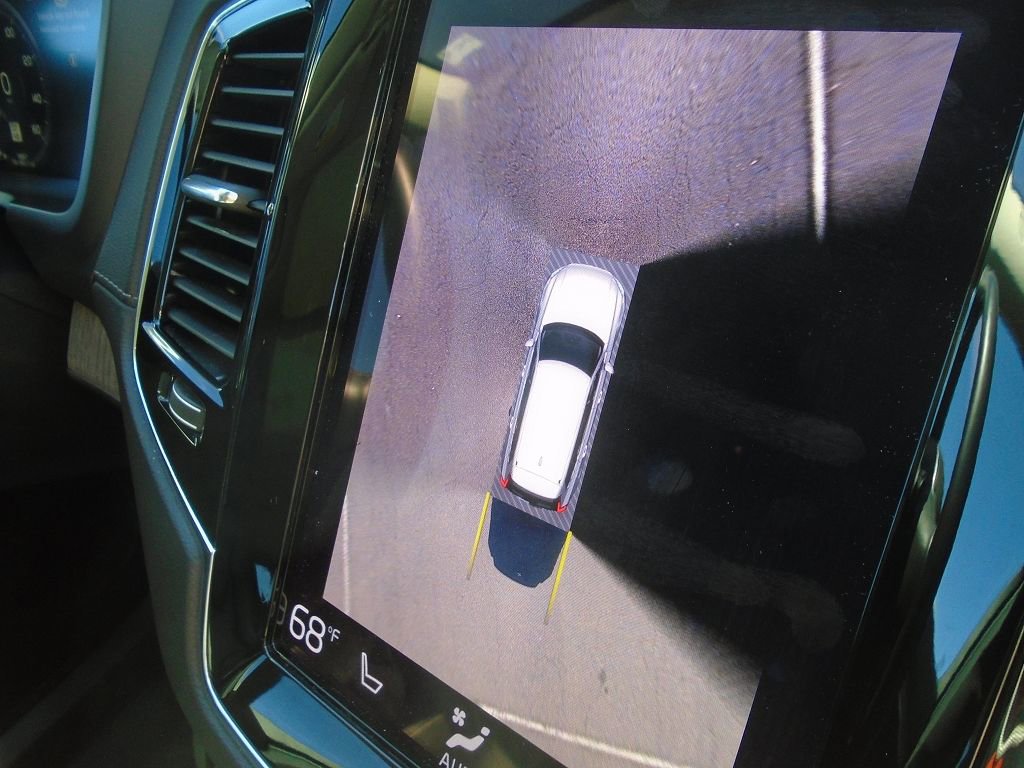 Used 2022 Volvo XC90 T6 Inscription w/ Advanced Package image 26