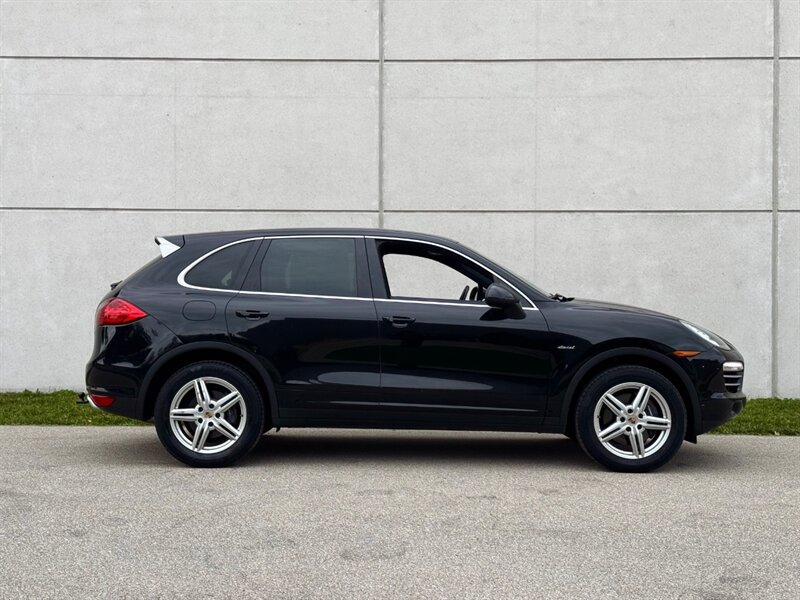 Used 2014 Porsche Cayenne Diesel Platinum Edition AWD/4WD image 8