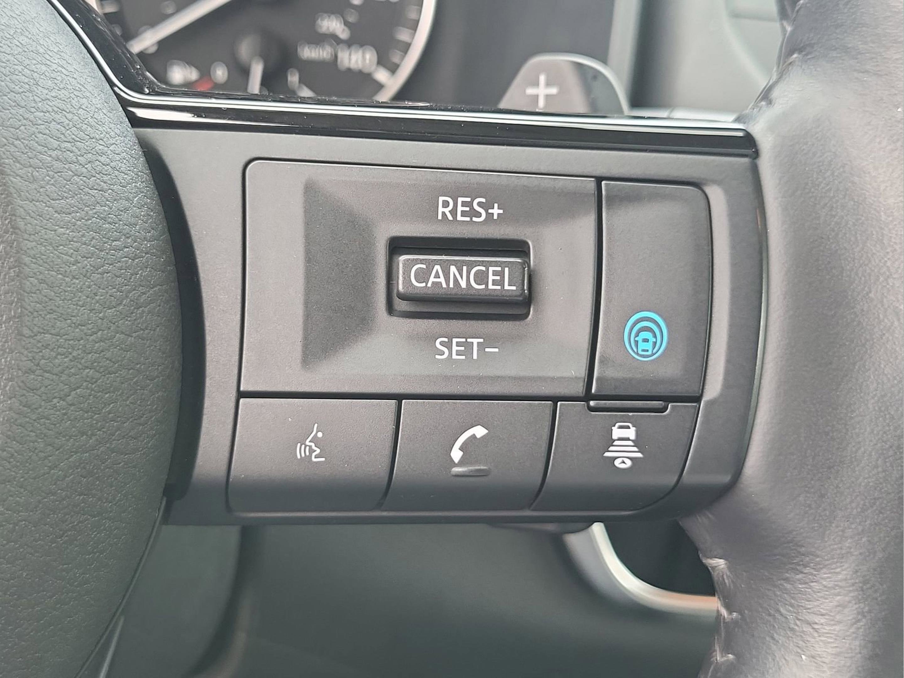 Used 2023 Nissan Rogue SV w/ SV Premium Package AWD/4WD image 10