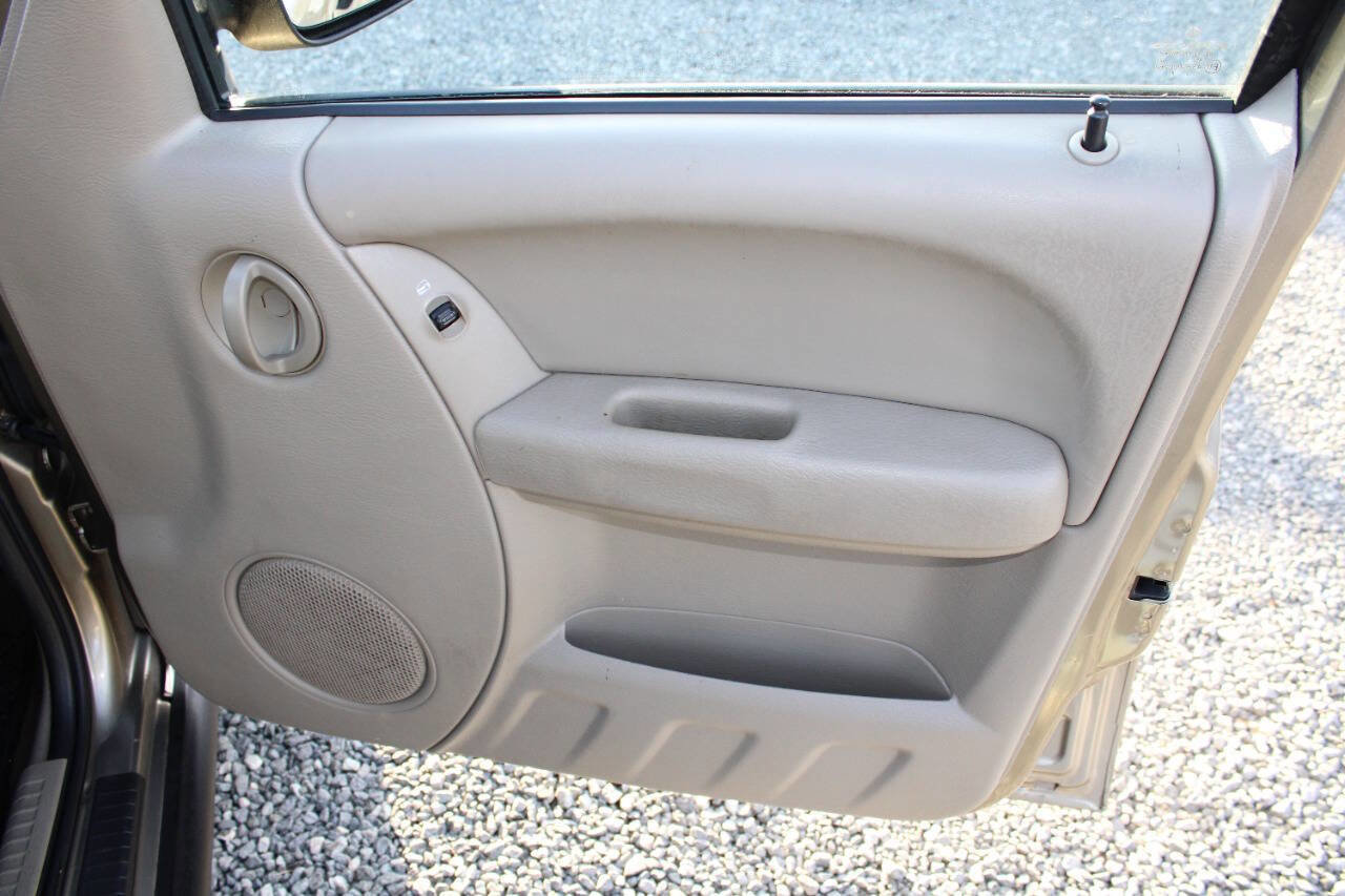 Used 2006 Jeep Liberty Sport image 20