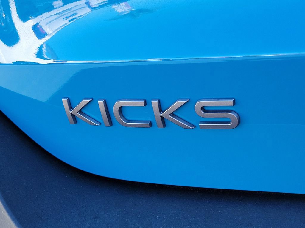 Used 2025 Nissan Kicks SR image 26