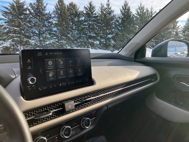 Used 2024 Honda HR-V EX-L image 9