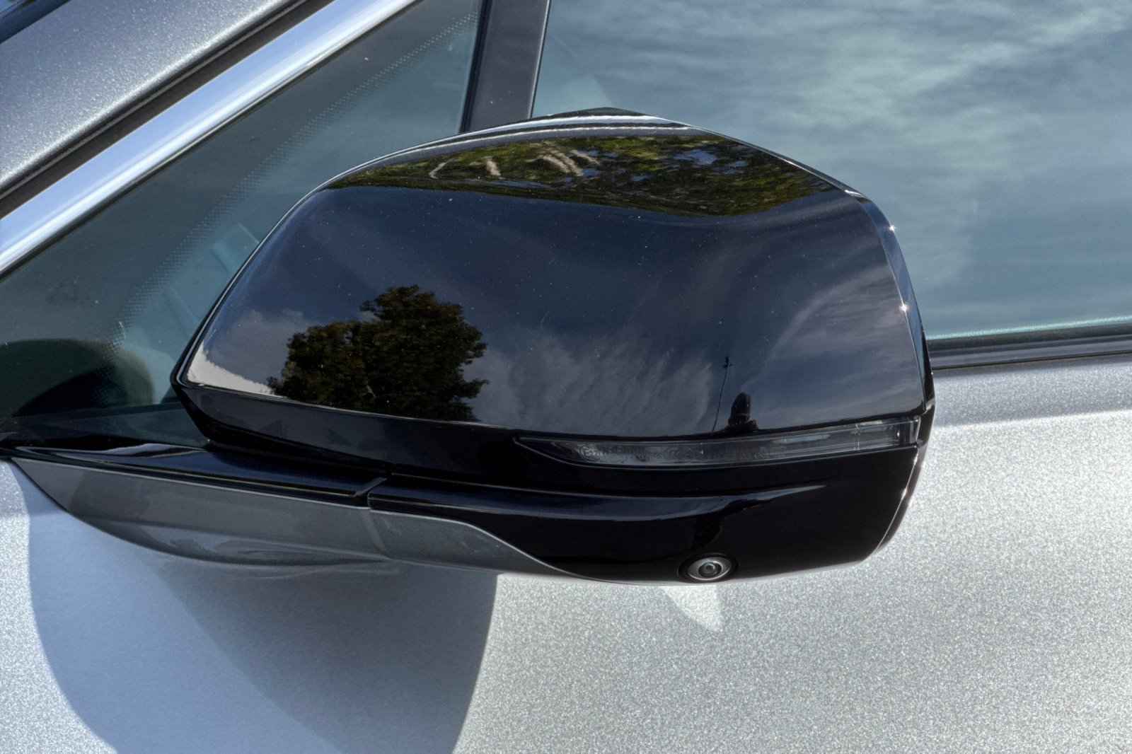Used 2024 Cadillac Lyriq Luxury RWD image 52