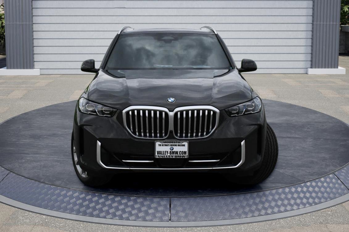 Used 2026 BMW X5 xDrive40i image 2
