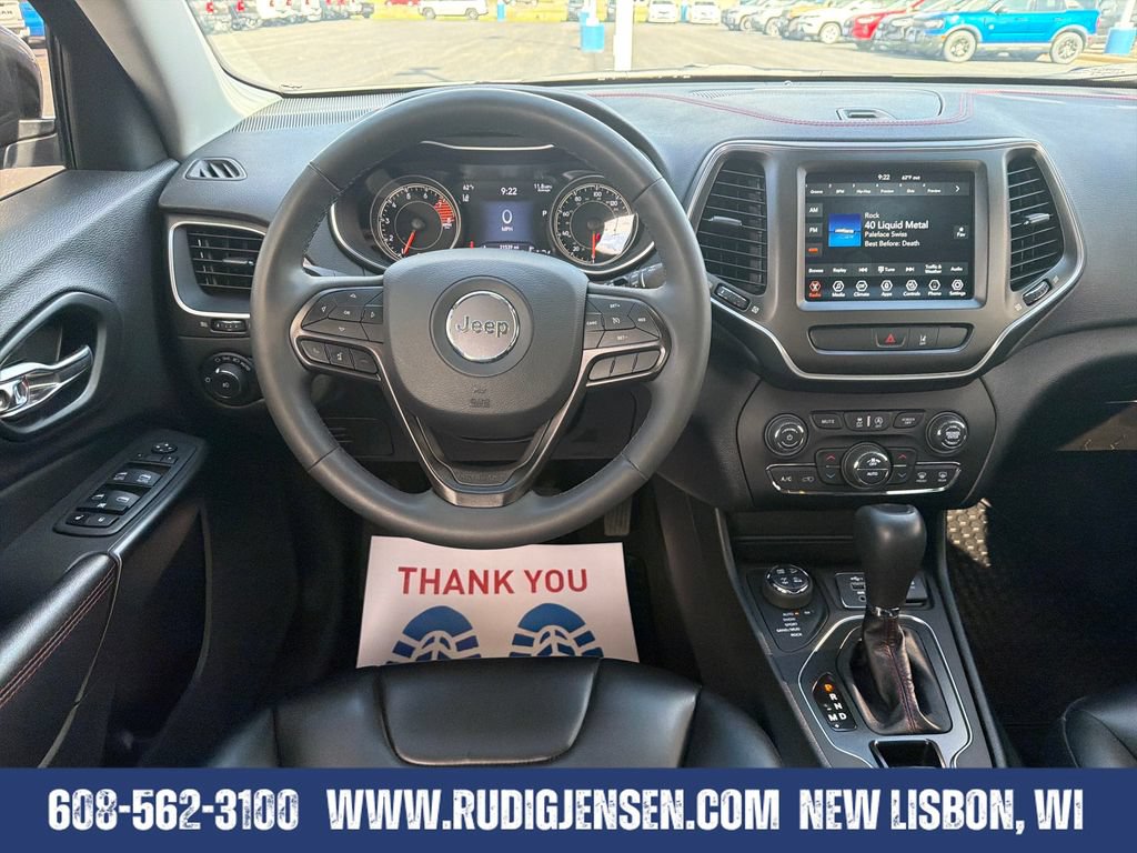 Used 2022 Jeep Cherokee Trailhawk AWD/4WD image 13