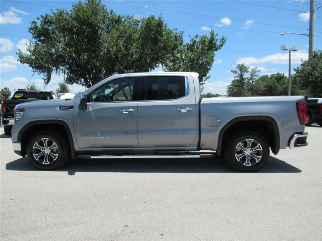 Certified 2024 GMC Sierra 1500 SLT RWD image 4