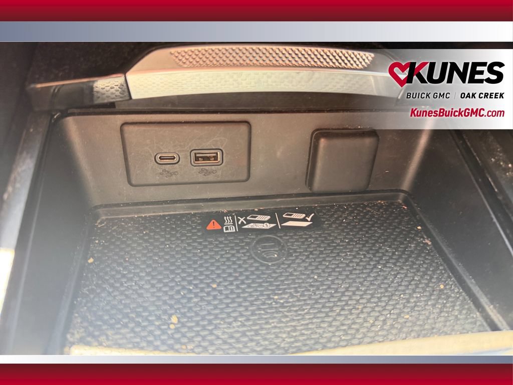Used 2024 Buick Envision Preferred AWD/4WD image 32