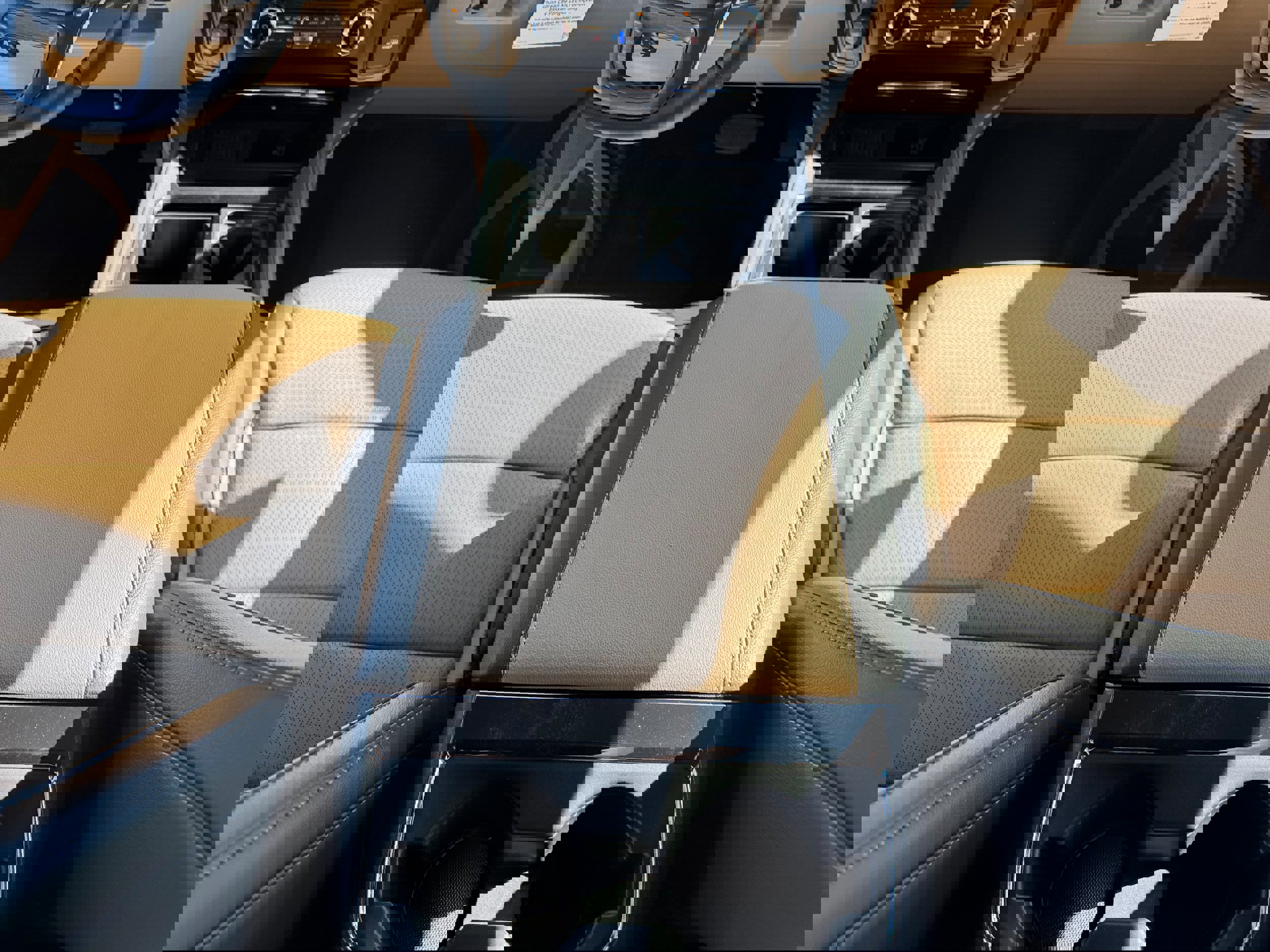 New 2026 Ford F350 Lariat w/ Lariat Premium Package image 19