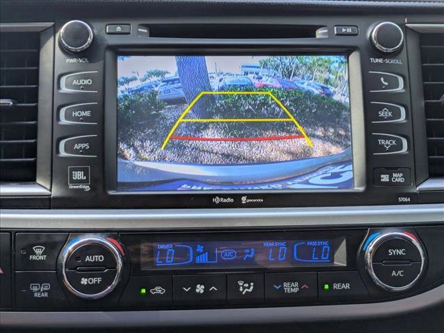Used 2015 Toyota Highlander Limited AWD/4WD image 13