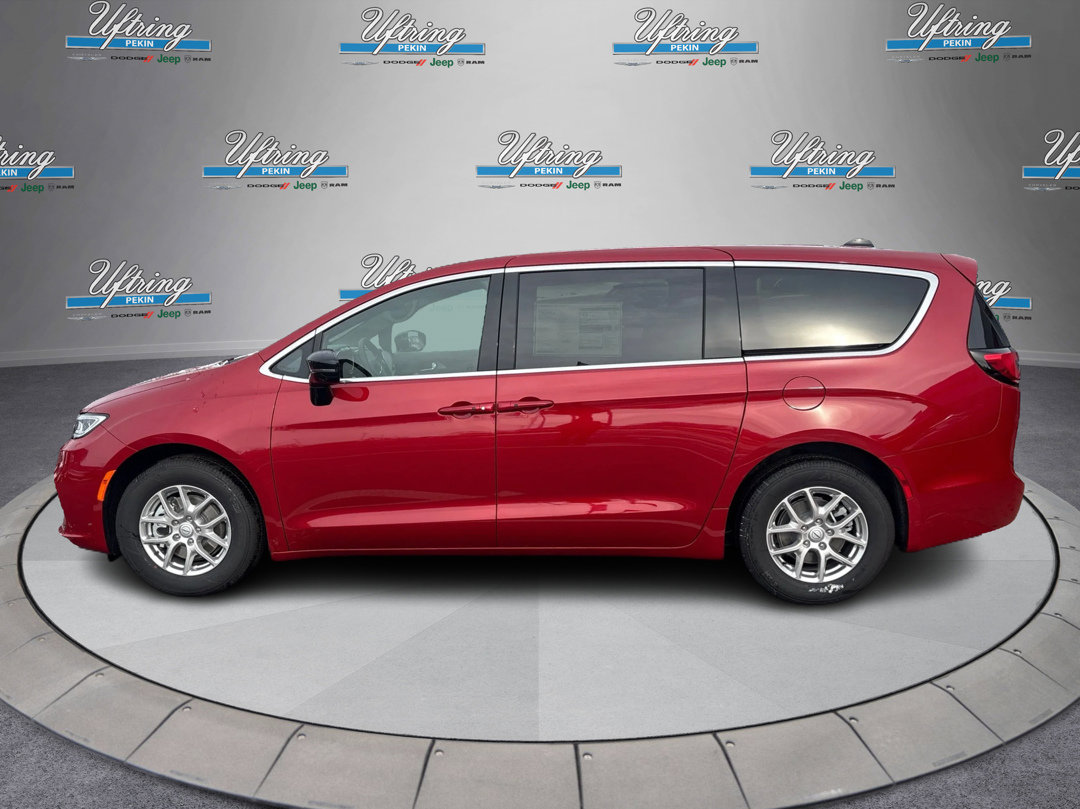 New 2026 Chrysler Pacifica Select image 6