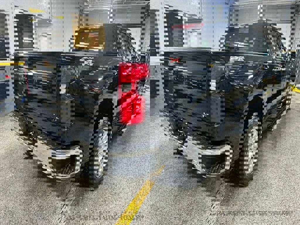 Used 2024 Chevrolet Silverado 1500 LTZ w/ Technology Package image 2