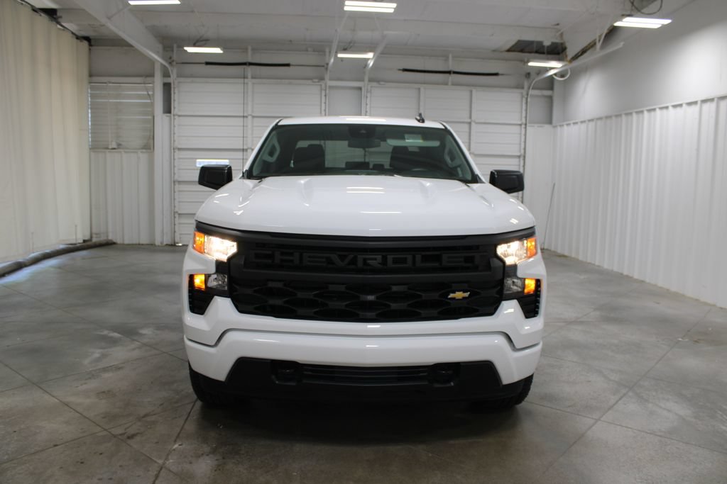 New 2026 Chevrolet Silverado 1500 Custom w/ LPO, Dark Essentials Package AWD/4WD image 3