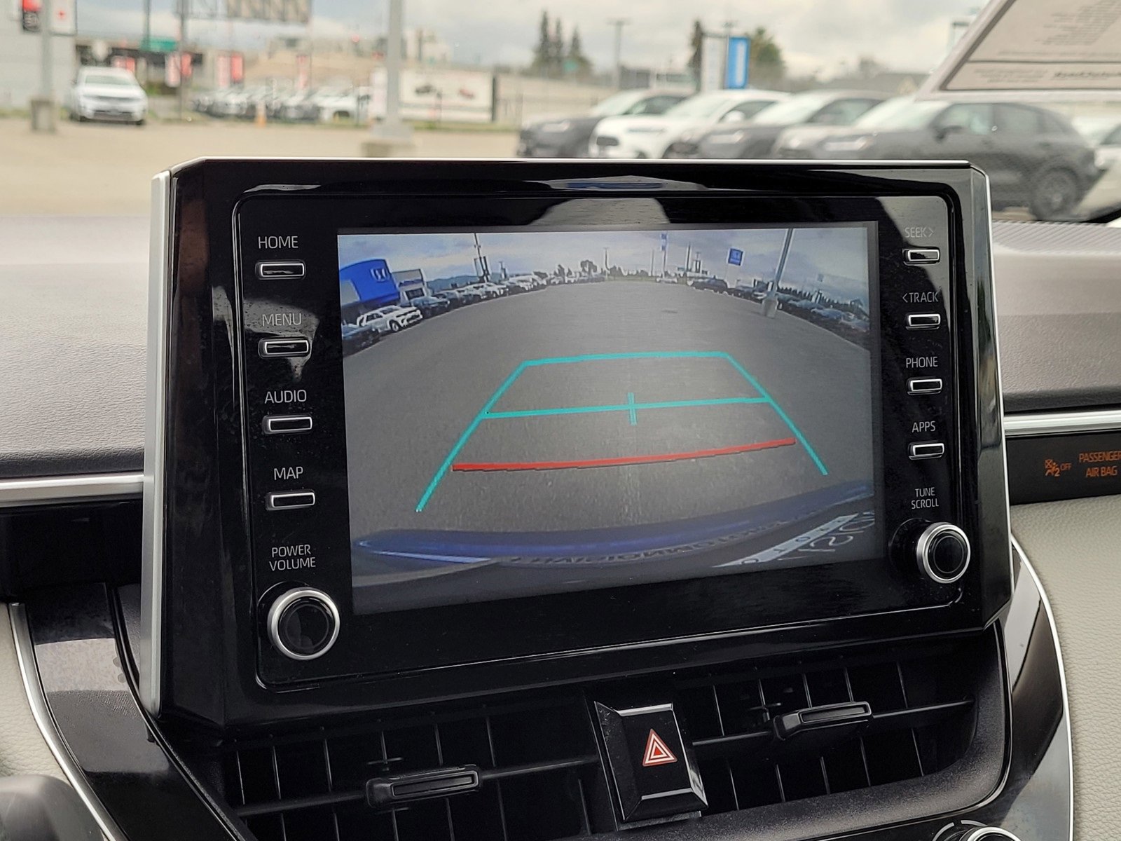 Used 2020 Toyota Corolla LE image 24