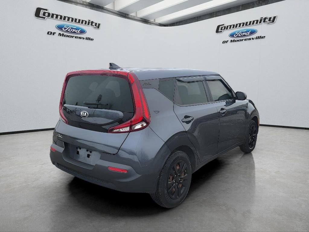 Used 2020 Kia Soul LX image 8