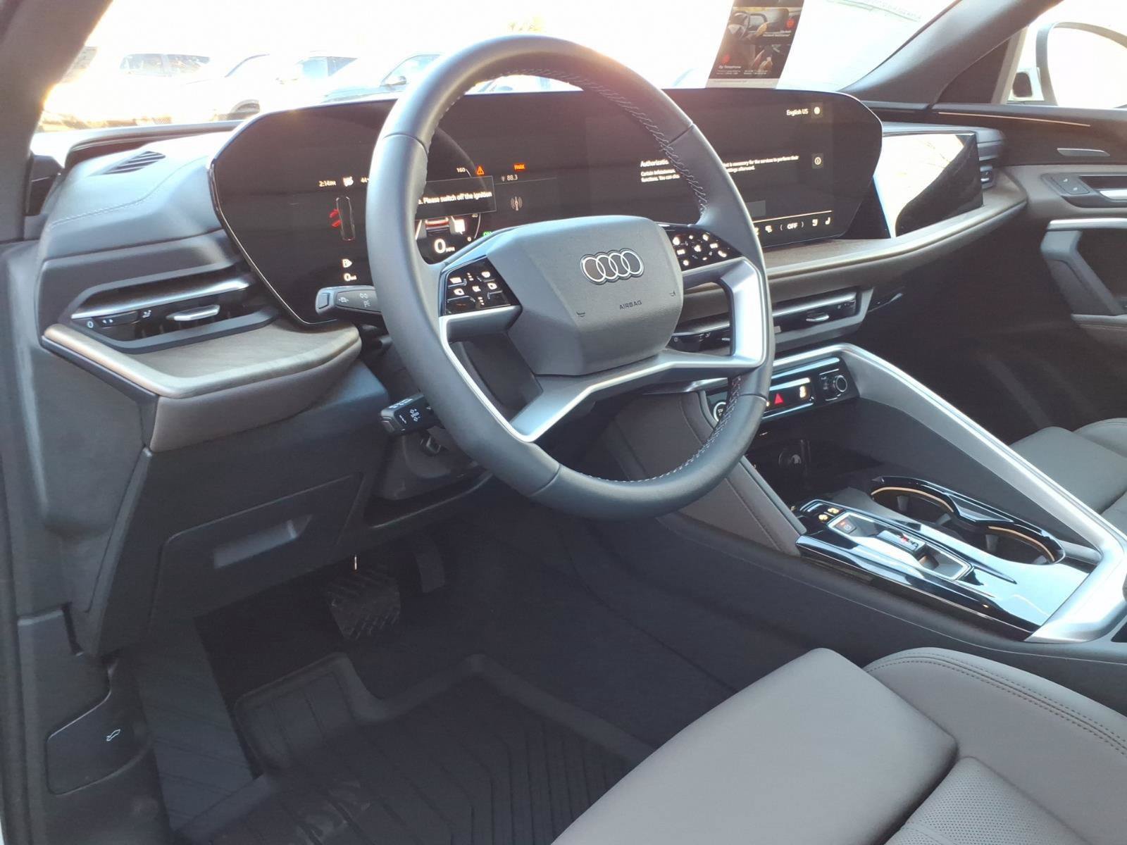 Used 2025 Audi Q5 Premium AWD/4WD image 13