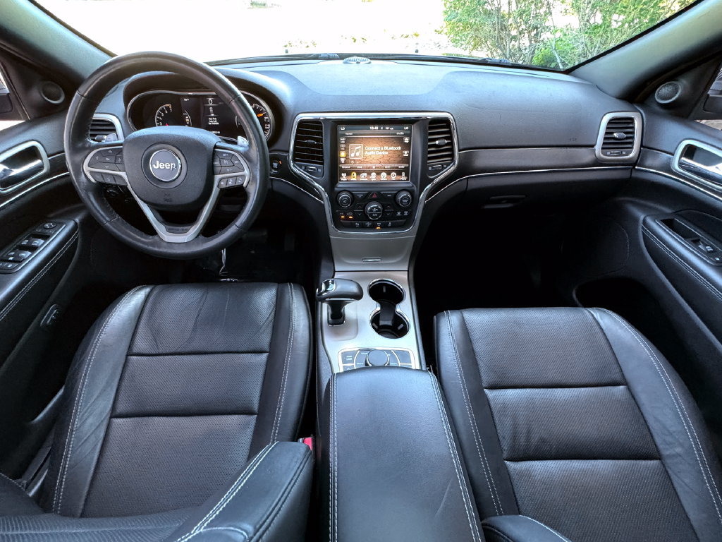Used 2015 Jeep Grand Cherokee Limited w/ Luxury Group II AWD/4WD image 37