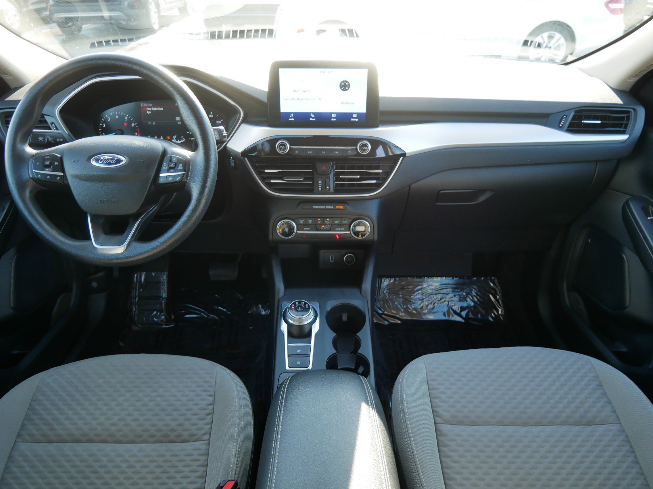Certified 2020 Ford Escape SE image 10