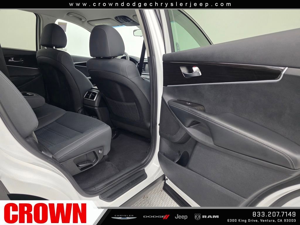 Used 2020 Kia Sorento LX image 15