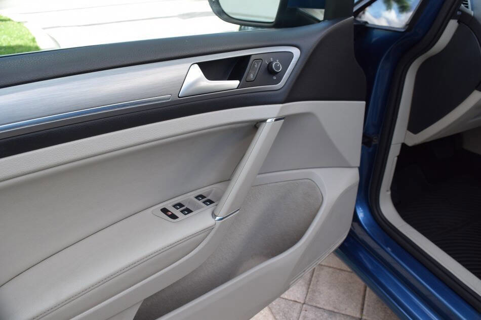 Used 2015 Volkswagen Golf TDI SE w/ Lighting Package FWD image 72