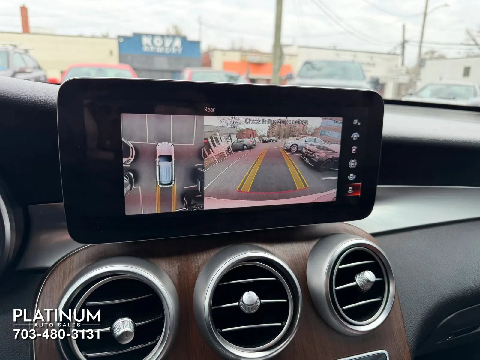 Used 2021 Mercedes-Benz GLC 300 4MATIC image 11