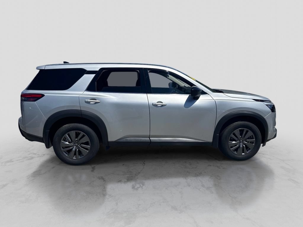 Certified 2025 Nissan Pathfinder S AWD/4WD image 8