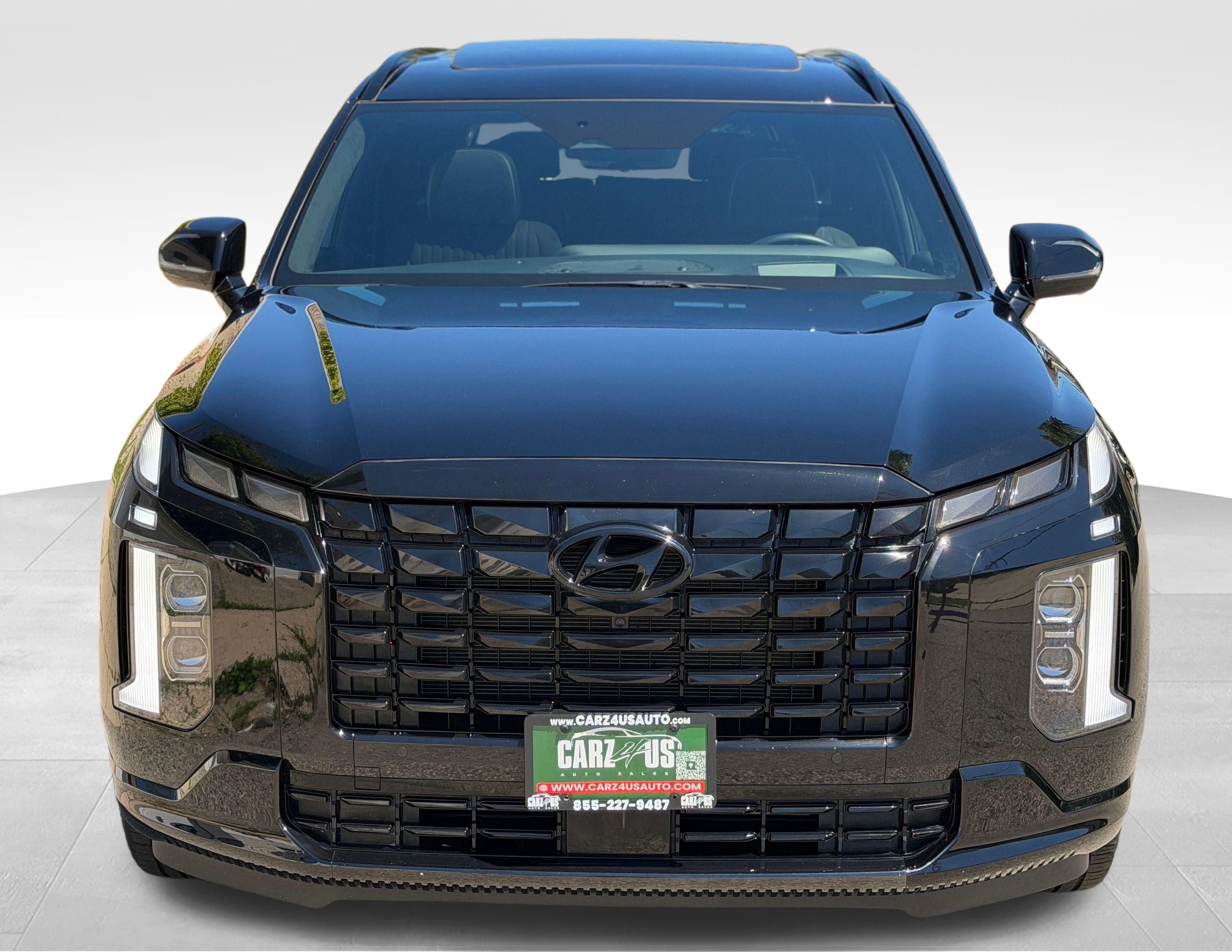 Used 2025 Hyundai Palisade Calligraphy AWD/4WD image 2